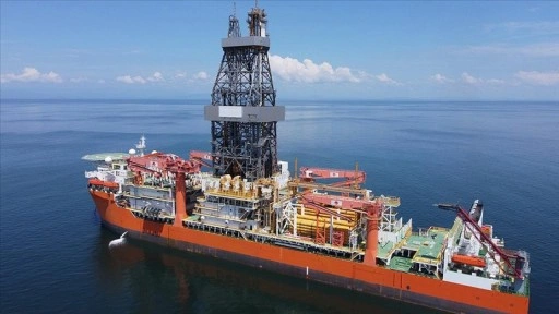 Türkiye'nin yeni sondaj gemisi Mersin açıklarına demirledi