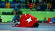 Türkiye&#039;yi olimpiyatlarda taşıyan branş: Güreş