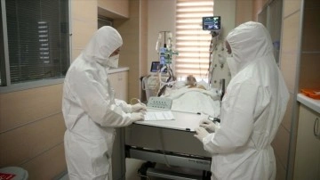 T&uuml;rkiye'de 13 bin 367 kişinin Kovid-19 testi pozitif &ccedil;ıktı, 45 kişi hayatını kaybetti