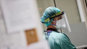 T&uuml;rkiye'de 16 bin 190 kişinin Kovid-19 testi pozitif &ccedil;ıktı, 63 kişi hayatını kaybetti