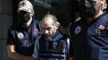 Türkiye'de yakalanan DEAŞ'ın sözde üst düzey yöneticisi İstanbul Adliyesi'ne getirild