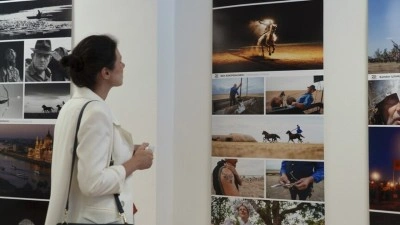 T&Uuml;RKSOY Fotoğraf&ccedil;ılar Buluşması'nın 20. yıl sergisi Budapeşte'de a&ccedil;ıldı