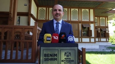 UCLG Başkanlığına se&ccedil;ilen Konya B&uuml;y&uuml;kşehir Belediye Başkanı Altay basın mensuplarıyla bir araya geld