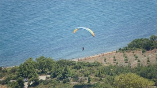 Uçmakdere'de adrenalin tutkunları gökyüzüyle buluşuyor