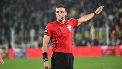 UEFA'dan hakem Oğuzhan &Ccedil;akır'a yarı final ma&ccedil;ında g&ouml;rev
