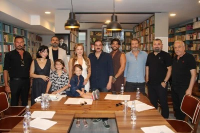 Ufuk &Ouml;zkan&rsquo;lı &lsquo;Ahval: Karanlığın Esiri&rsquo; i&ccedil;in geri sayım -Sel&ccedil;uk Aka, magazin d&uuml;nyasından yazdı-