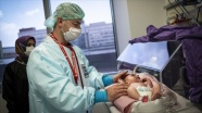 Ukrayna'da doğan Murat bebek Türkiye'de tedavi edilecek