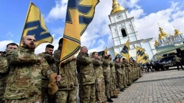 Ukrayna'daki Neo-Nazi Azov Taburu, Zelenskiy’e karşı darbe yapabilir mi? -Erhan Altıparmak, Moskova'dan yazdı-