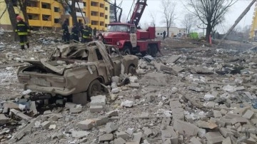 Ukrayna: Rus ordusu Çernigiv'den çekiliyor