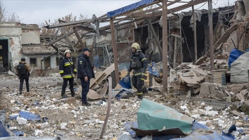 Ukrayna: Rusya son bir ayda Ukrayna'daki mevzilere 5 bin 328 güdümlü hava bombası attı