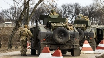 Ukrayna: Rusya'nın kaybı 30'dan fazla tank, 130 zırhlı araç, 7 uçak