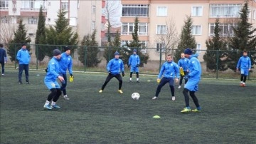 Ukraynalı işitme engelli futbolcular Tekirdağ'da olimpiyatlara hazırlanıyor