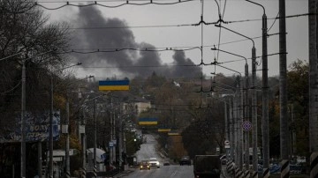 Ukrayna'nın çeşitli şehirlerine hava saldırıları düzenlendi