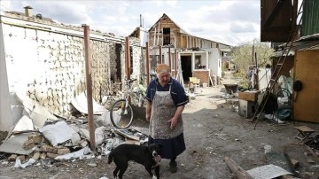 Ukrayna’nın Moşçun köyü sakinleri Rusların yaptığı yıkımı dünyanın görmesini istiyor