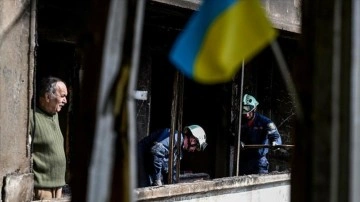Ukrayna'nın Zaporijya kentinde Rus saldırısının ardından halk yaralarını sarmaya çalışıyor
