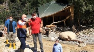 Ulaştırma ve Altyapı Bakanı Adil Karaismailoğlu, Giresun&#039;daki sel bölgesinde