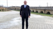 Ulaştırma ve Altyapı Bakanı Karaismailoğlu tarihi Uzunköprü&#039;nün restore edileceği müjdesini verdi