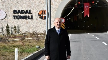 Ulaştırma ve Altyapı Bakanı Karaismailoğlu: Yürüttüğümüz çalışmalarla Türkiye'nin yolunu açıyor