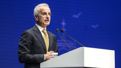 Ulaştırma ve Altyapı Bakanı Uraloğlu "5. T&uuml;rkiye Denizcilik Zirvesi &Ouml;d&uuml;l T&ouml;reni"nde konuşt