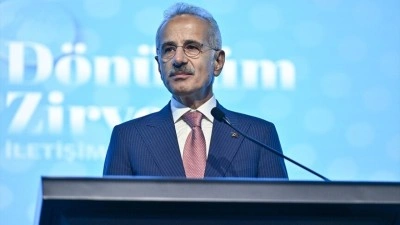 Ulaştırma ve Altyapı Bakanı Uraloğlu: Bug&uuml;n 5G abone sayımız 42 milyona yaklaştı