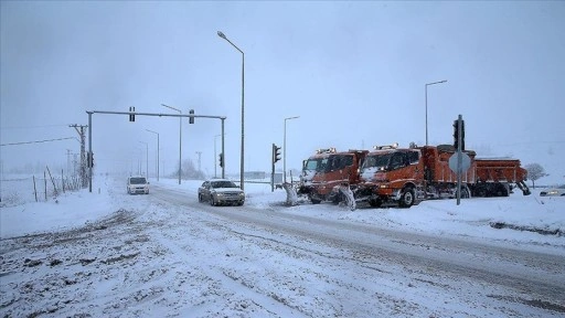 Ulaştırma ve Altyapı Bakanlığından s&uuml;r&uuml;c&uuml;lere "yoğun kar" uyarısı
