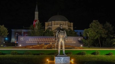 &Uuml;lke genelindeki camilerde sela okundu, sabah namazında dualar edildi
