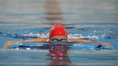 Ultra maraton y&uuml;z&uuml;c&uuml;s&uuml; Aysu T&uuml;rkoğlu "Okyanus Yedilisi"nin 6. etabına kilitlendi