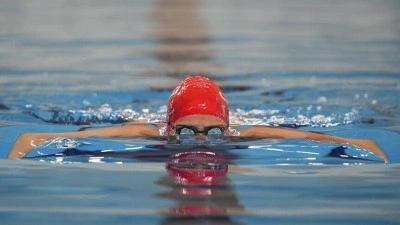 Ultra maraton y&uuml;z&uuml;c&uuml;s&uuml; Aysu T&uuml;rkoğlu, Tsugaru Kanalı'nı ge&ccedil;en en gen&ccedil; T&uuml;rk oldu