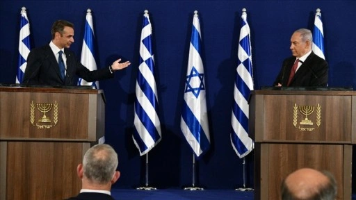 Uluslararası siyasette yalnızlaşan Netanyahu, &ccedil;ıkışı Mi&ccedil;otakis&rsquo;le yakınlaşmada arıyor