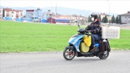 Üniversiteli genç sokak hayvanları için aldığı motosikletiyle 'iyilik mesaisi' yapıyor