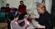 Ünlü Hollywood starı Lindsay Lohan Sultanbeyli'de Suriyeli aileyi ziyaret etti