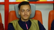 Ünlü teknik direktör Arsene Wenger: Mesut Özil'in oynatılmaması israftır