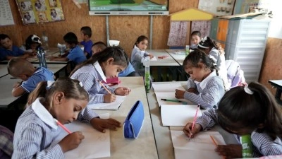 UNRWA, mali kriz nedeniyle Batı Şeria'daki okullarda haftalık eğitimi 4 g&uuml;ne d&uuml;ş&uuml;rd&uuml;