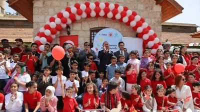 &Uuml;rd&uuml;n&rsquo;de bu yıl 23 Nisan Osmanlı mirası Hicaz Demir Yolu İstasyonu'nda kutlandı