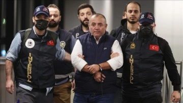 Uruguay tarafından iade edilen Osman Naim Kaya, Türkiye'ye getirildi