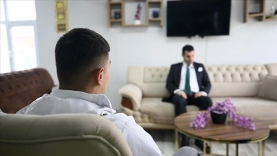 Uyuşturucu bağımlılığından kurtulan otizmli gen&ccedil;, hayata yeni bir adım attı