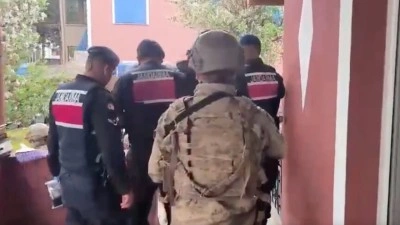 Uyuşturucu bulunduranlara y&ouml;nelik 5 ildeki operasyonlarda 341 ş&uuml;pheli yakalandı