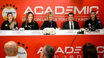 VakıfBank Kadın Voleybol Takımı ile Academic Hospital arasındaki sponsorluk anlaşması yenilendi
