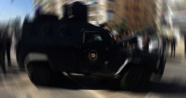 Van&#039;da zırhlı polis aracına bombalı tuzak