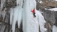 Van&#039;daki buz şelalesi ünlü dağcıları ağırlıyor