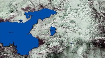 Van Gölü havzasındaki kuraklığın boyutu uydu görüntülerine yansıdı