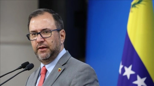 Venezuela: İran'dan her alanda işbirliği teklif aldık