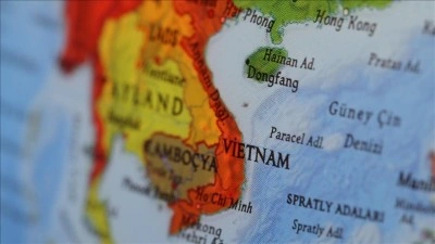 Vietnam'da se&ccedil;menler yeni Ulusal Meclis i&ccedil;in oy kullanıyor