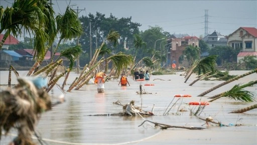 Vietnam'da sel ve heyelanlar nedeniyle 10 kişi öldü