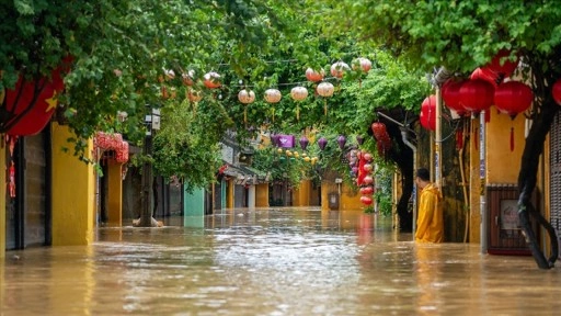 Vietnam'da sel ve heyelanlar nedeniyle 28 kişi öldü