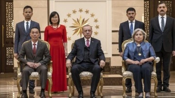 Vietnam'ın Ankara Büyükelçisi Do Son Hai, Cumhurbaşkanı Erdoğan'a güven mektubu sundu