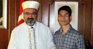 Vietnamlı ateist genç Bursa'da Müslüman oldu