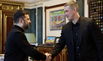 Vladimir Zelenskiy ile Avrupa &uuml;lkeleri yol ayrımında -Erhan Kuadzba yazdı-