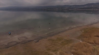 Yağışlar ve alternatif kaynaklarla beslenen Sapanca G&ouml;l&uuml;'nde kuraklığın izleri siliniyor