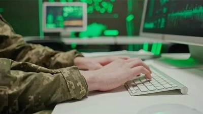 Yapay zekanın savaş ortamında kullanımı hukuki soru işaretlerini b&uuml;y&uuml;t&uuml;yor